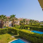 Vila Sunset Club Aqualettings Pearl 9 *